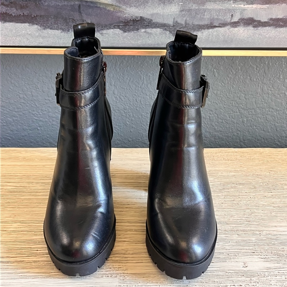 Refresh Black Ankle Boots - Picture 2 of 7